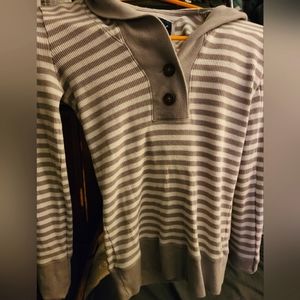 American Eagle Womens Small pullover half button hoodie